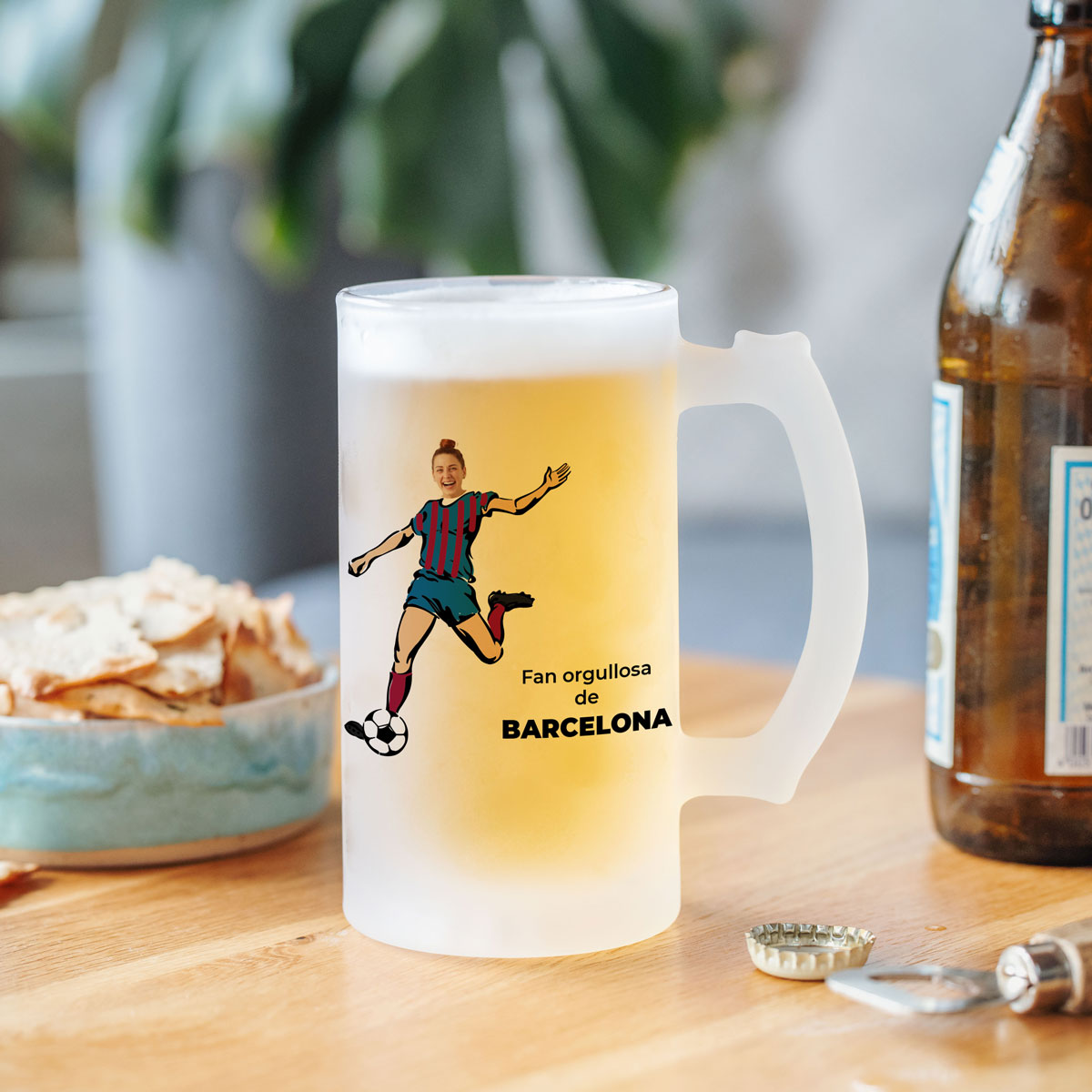 Jarra de cerveza hincha con foto y texto