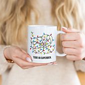 Taza personalizada con texto y luces de Navidad