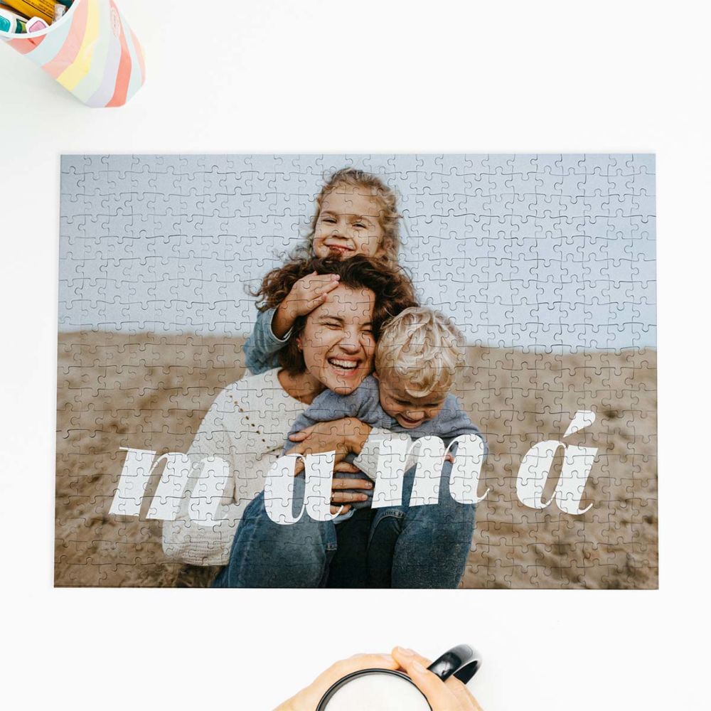Personalisierbares Puzzle mit Foto und geschwungenem Text Personalisierbares Puzzle mit Foto und geschwungenem Text