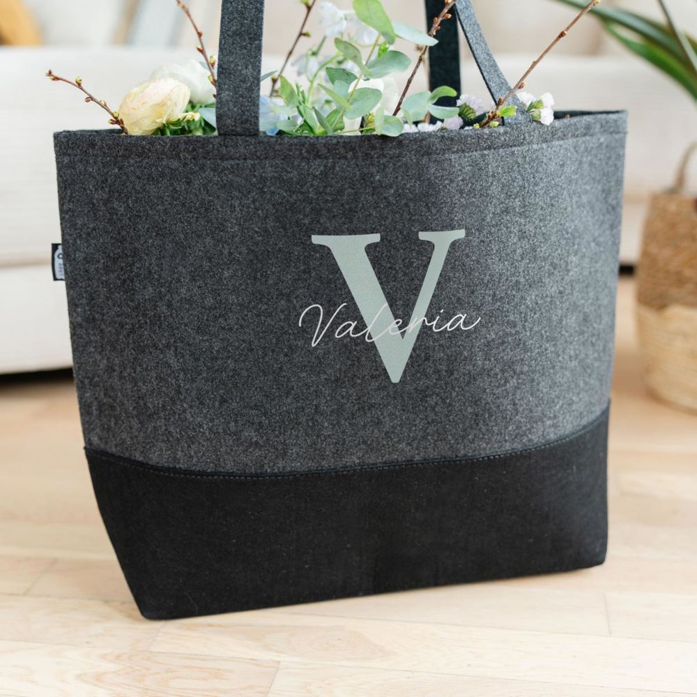 Personalisierbare Filztasche mit Monogramm