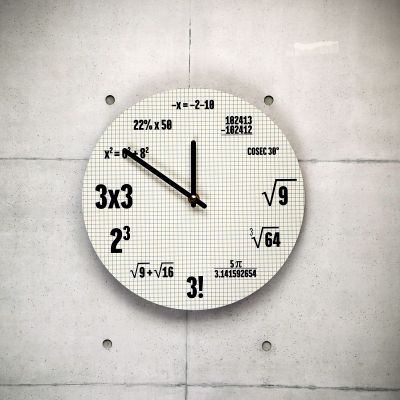 Reloj matemático
