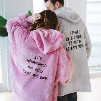 Manta con capucha con texto personalizado