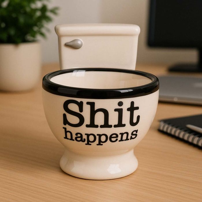 Taza Shit Happens