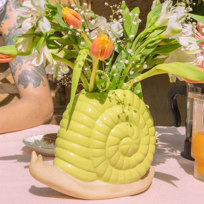 Jarrón con forma de caracol