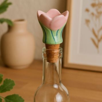 Tapón de corcho con flor de cerámica