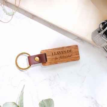 Llavero de madera con texto personalizado