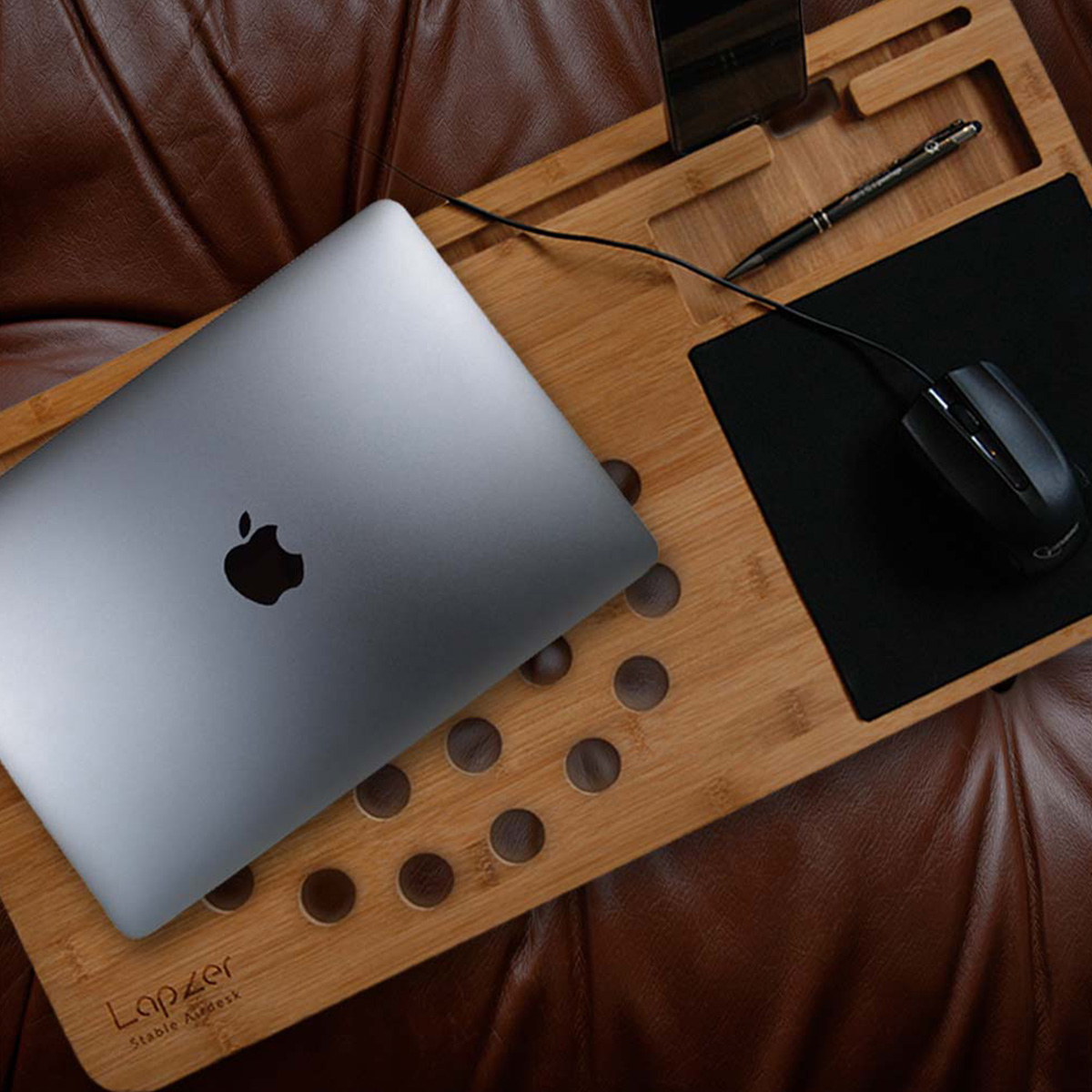 Soporte para ordenador portátil en madera