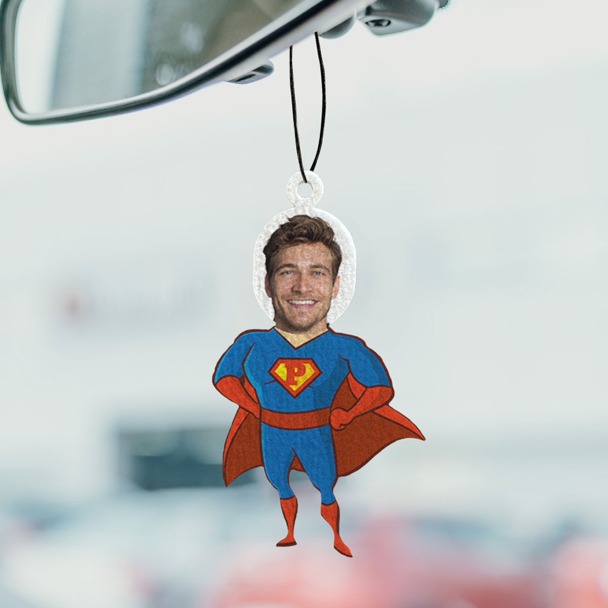 Ambientador de coche personalizado con cara de superhéroe